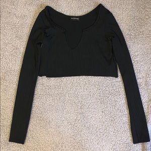 SOLD...Black Long Sleeve Crop Top
